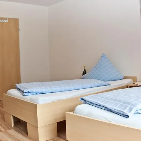 Konukevi Dollinger 3*